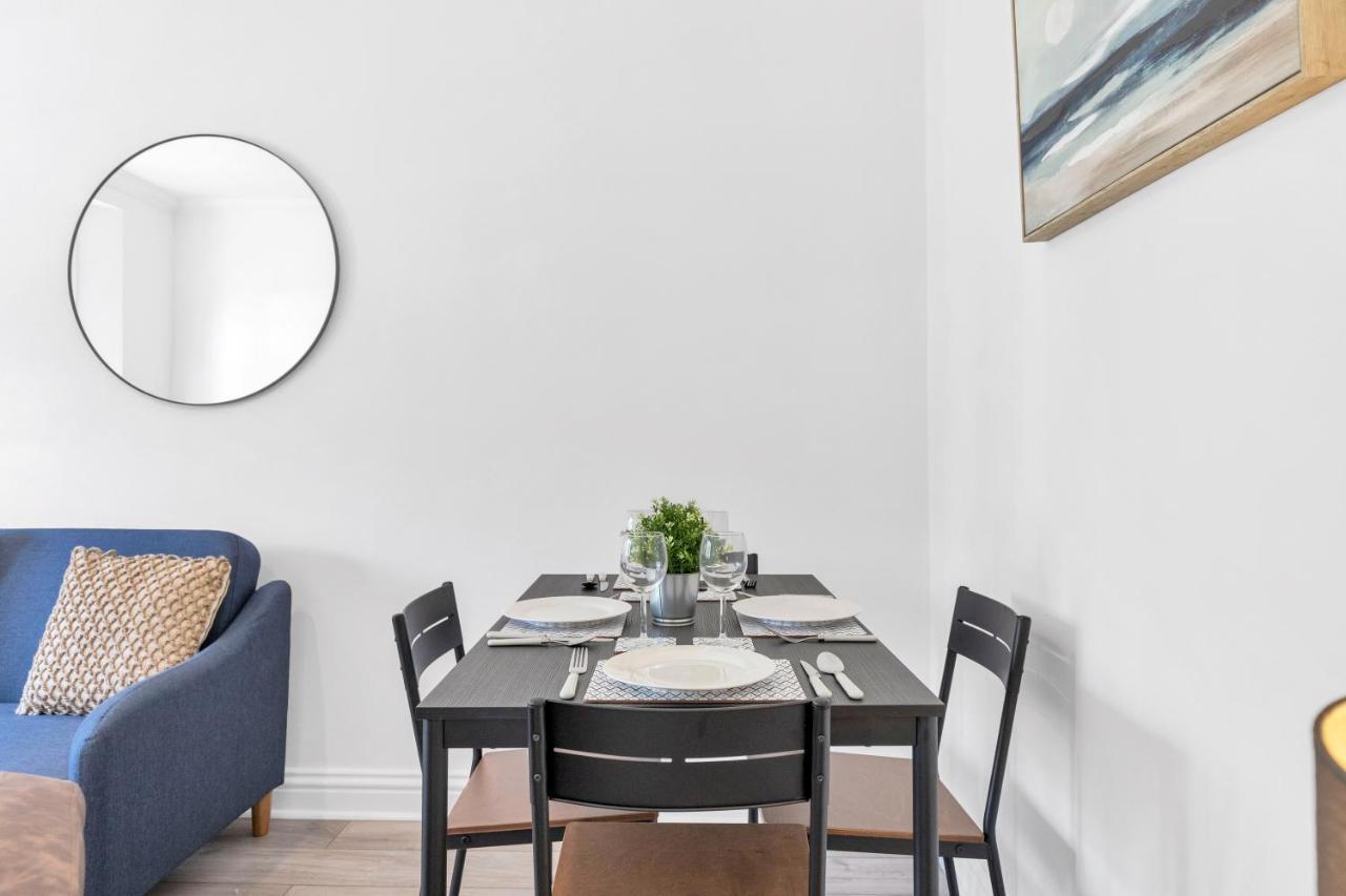 Modern Two Bedroom Apartment With Free Parking! 伦敦 外观 照片