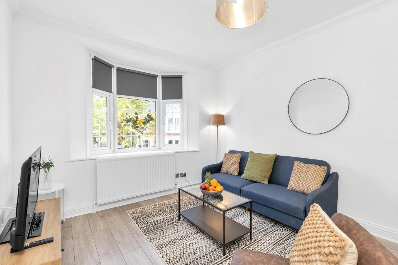 Modern Two Bedroom Apartment With Free Parking! 伦敦 外观 照片