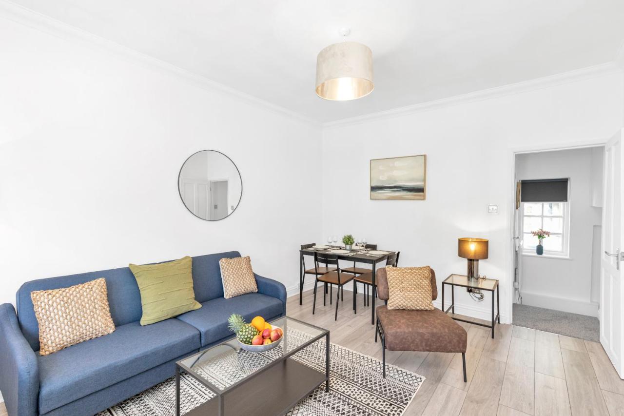 Modern Two Bedroom Apartment With Free Parking! 伦敦 外观 照片